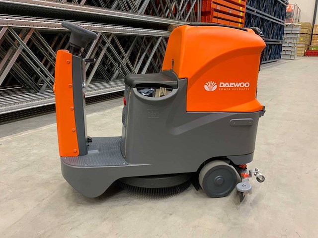 Schrob/zuigmachine daewoo dafr70 zit elektrisch 230v 2025 nieuw - afbeelding 1 van  1