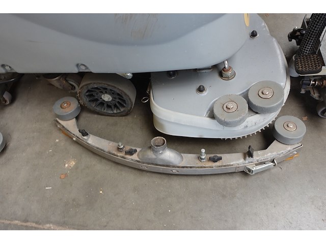 Schrobzuigmachine floorpul - afbeelding 2 van  11