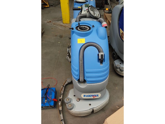 Schrobzuigmachine floorpul - afbeelding 8 van  15