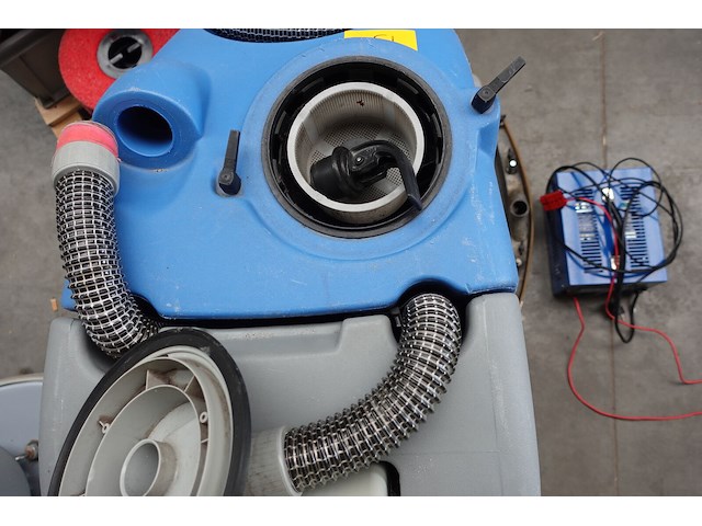 Schrobzuigmachine floorpul - afbeelding 13 van  15