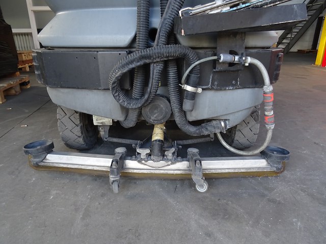 Schrob/zuigmachine karcher - afbeelding 8 van  17