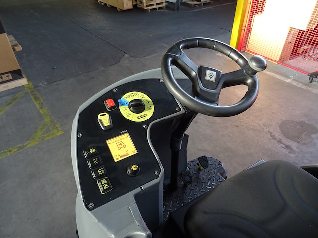 Schrob/zuigmachine karcher - afbeelding 14 van  17