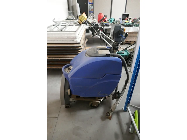 Schrobzuigmachine numatic - afbeelding 4 van  15