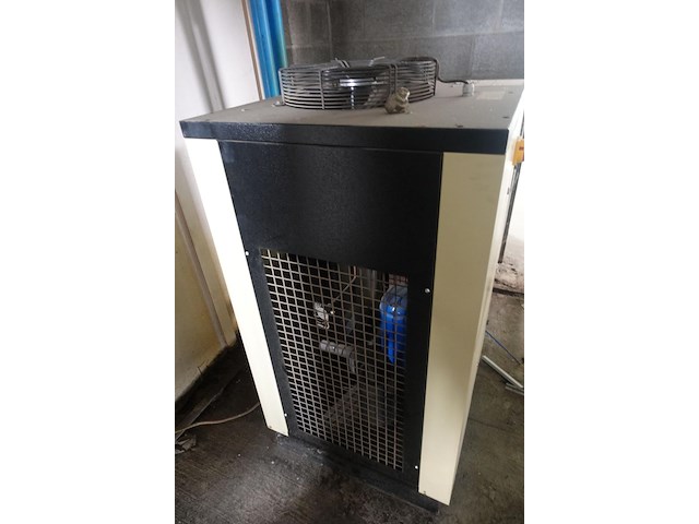 Schroefcompressor ingersoll rand - afbeelding 8 van  11