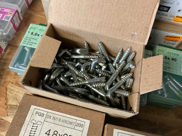 Schroefhaken en houtschroeven - afbeelding 3 van  8