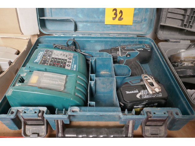 Schroefmachine makita - afbeelding 1 van  3