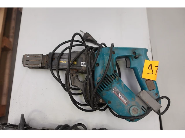 Schroefmachine makita - afbeelding 1 van  2