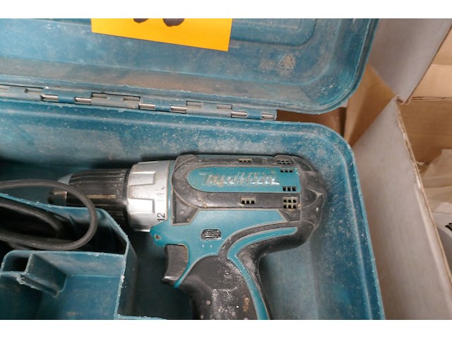 Schroefmachine met koffer en lader makita - afbeelding 3 van  4