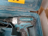 Schroefmachine met koffer en lader makita - afbeelding 3 van  4
