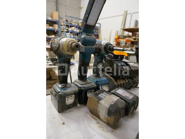Schroefmachines en werflamp makita - afbeelding 2 van  4