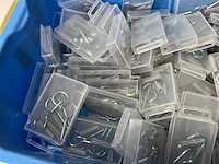 Schroefoog 4x met plug in blister (84x) - afbeelding 3 van  3