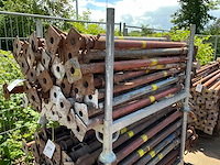 Schroefstempel (circa 52 stuks) - afbeelding 1 van  3
