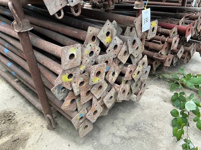 Schroefstempel (circa 53 stuks) - afbeelding 2 van  3