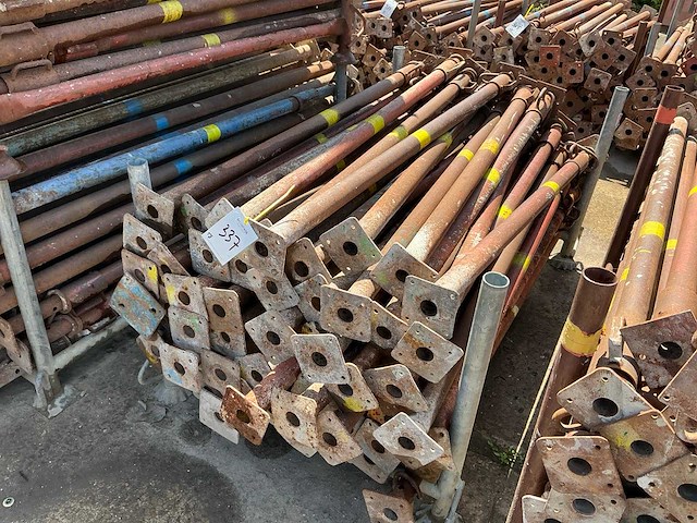 Schroefstempel (circa 58 stuks) - afbeelding 1 van  4
