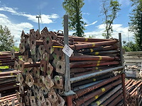 Schroefstempel (circa 59 stuks) - afbeelding 1 van  4