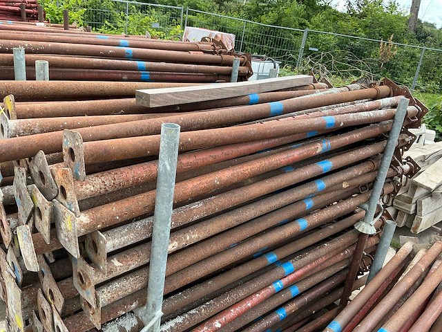 Schroefstempel (circa 60 stuks) - afbeelding 2 van  3