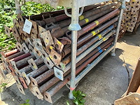 Schroefstempel (circa 62 stuks) - afbeelding 1 van  3