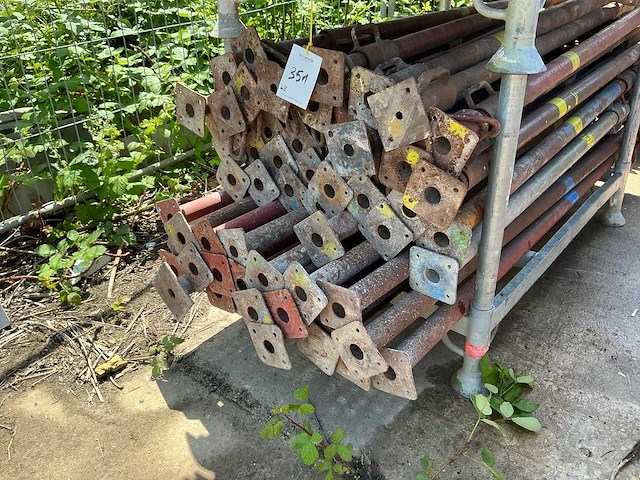 Schroefstempel (circa 62 stuks) - afbeelding 2 van  3