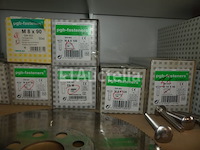 Schroeven en bevestigingsmiddelen - afbeelding 14 van  62