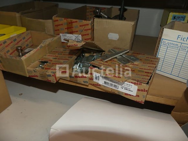 Schroeven en bevestigingsmiddelen - afbeelding 18 van  62