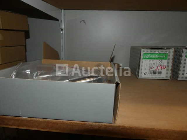 Schroeven en bevestigingsmiddelen - afbeelding 34 van  62