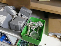 Schroeven en bevestigingsmiddelen - afbeelding 46 van  62