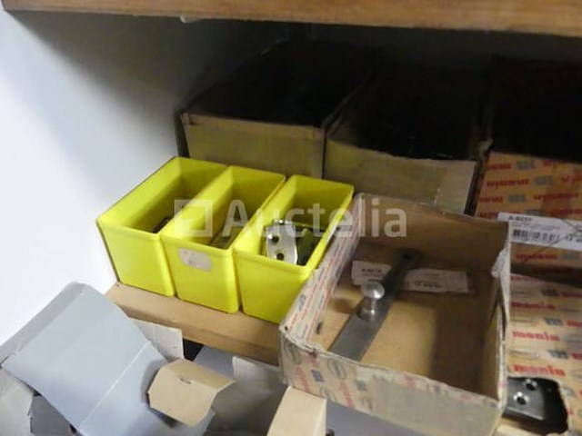 Schroeven en bevestigingsmiddelen - afbeelding 49 van  62