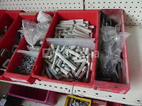 Schroeven en bouten - afbeelding 12 van  15