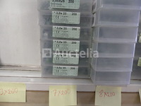 Schroeven (grote aantallen) - afbeelding 25 van  82