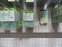 Schroeven (grote aantallen) - afbeelding 30 van  82