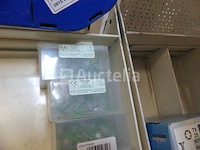 Schroeven (grote aantallen) - afbeelding 42 van  82