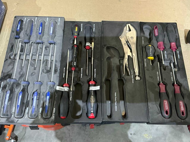 Schroevendraaier (18x) - afbeelding 1 van  4