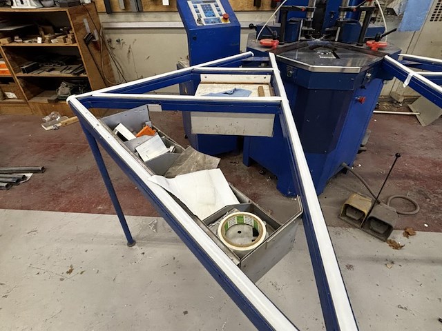 Schüco hoekverbindingsmachine 296 998 - afbeelding 6 van  9