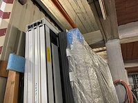 Schüco living 82 aluminium raam- en deurset – dubbelglas – zwart/wit - afbeelding 9 van  11