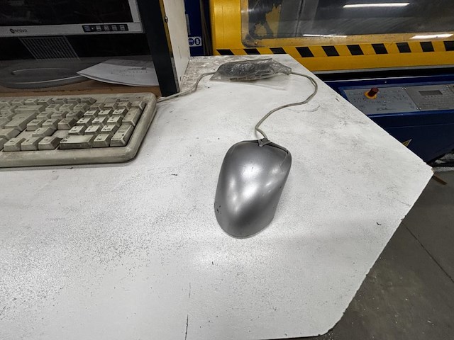 Schüco pdg e.cut geautomatiseerde tweekops alu verstekzaag - afbeelding 9 van  12