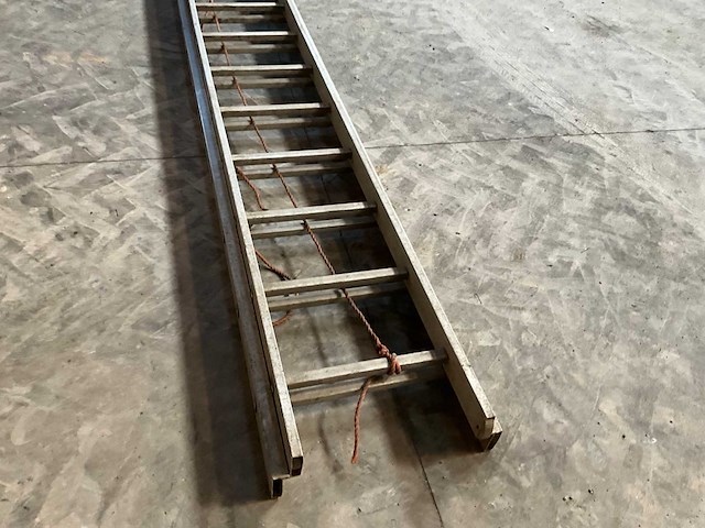 Schuifladder - afbeelding 3 van  4