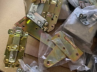 Schuifsloten en poort sluitingen - afbeelding 7 van  7