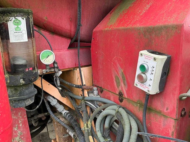 Schuitemaker robusta 220 mesttank + weilandinjecteur - afbeelding 10 van  16