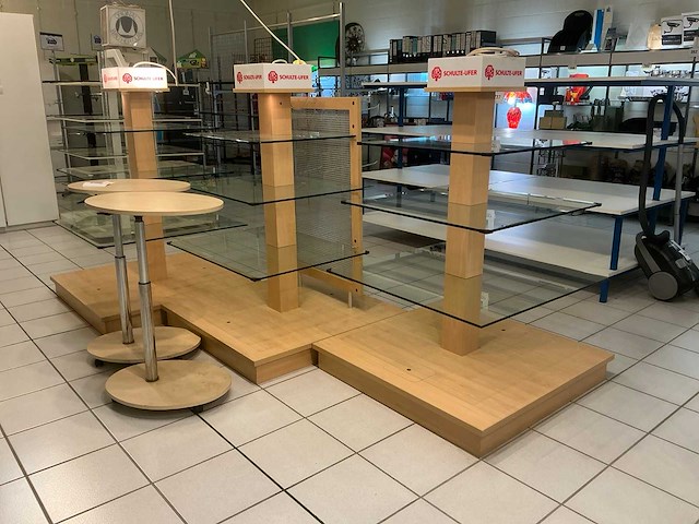 Schulte-ufer houten display met verlichting (3x) - afbeelding 6 van  6