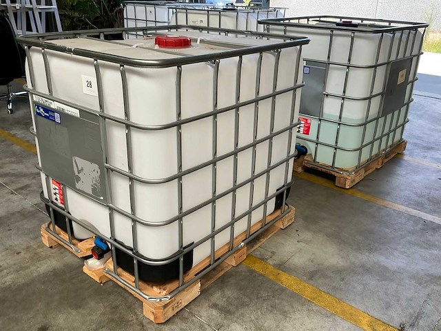 Schütz 1000l ibc container (2x) - afbeelding 1 van  3