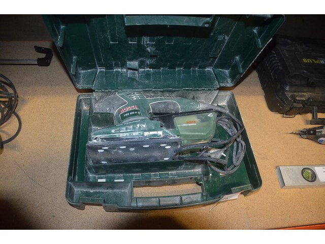 Schuurmachine bosch pss200a (2) - afbeelding 1 van  5