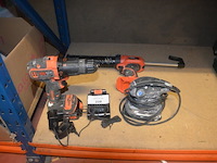 Schuurmachine gamma , accu boor black&decker , siliconenspuit powerplus (6,7,8)