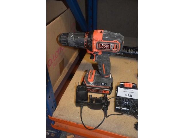 Schuurmachine gamma , accu boor black&decker , siliconenspuit powerplus (6,7,8) - afbeelding 2 van  6