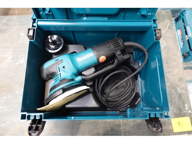 Schuurmachine makita - afbeelding 1 van  6