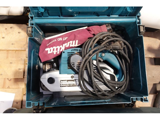 Schuurmachine makita - afbeelding 1 van  3