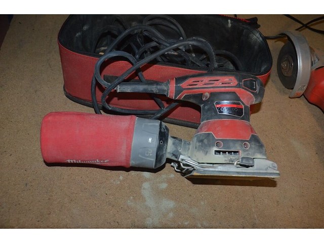 Schuurmachine milwaukee sps140 in tas, accu slijpschijf einhell met lader en accu te ag 18/115li (8,9) - afbeelding 4 van  8