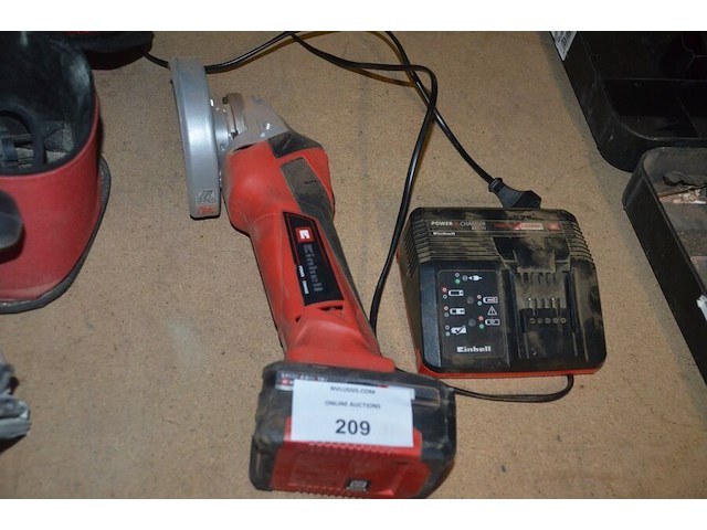 Schuurmachine milwaukee sps140 in tas, accu slijpschijf einhell met lader en accu te ag 18/115li (8,9) - afbeelding 6 van  8