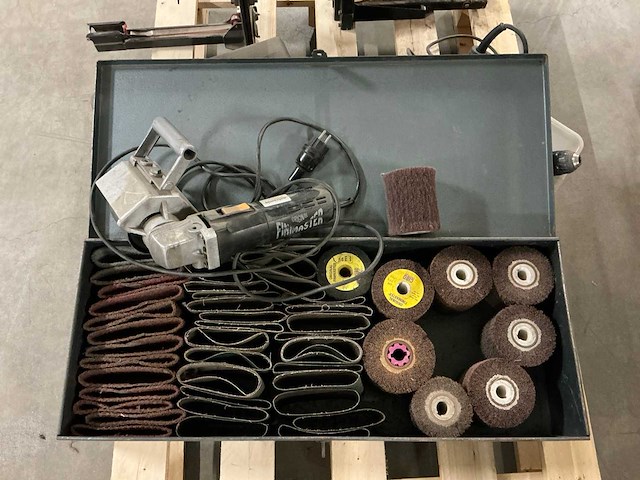 Schuurmachine - afbeelding 1 van  3