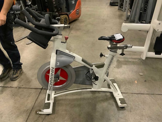Schwinn ac performance indoorcycle spinningbike - afbeelding 1 van  5
