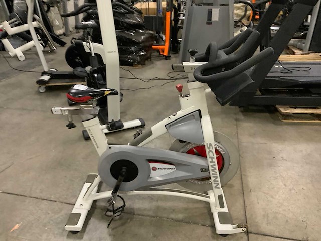 Schwinn ac performance indoorcycle spinningbike - afbeelding 4 van  5